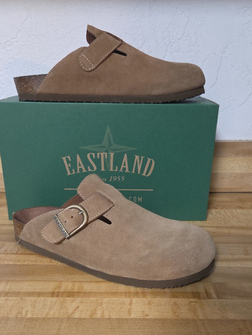 NWT "Eastland" Gabe Clog Shoes Men's Size 10M or 13M